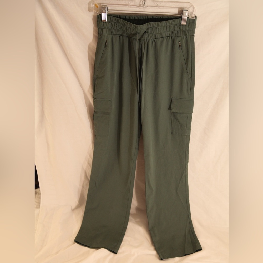 Worn once olive green cargo style hiking pants XS